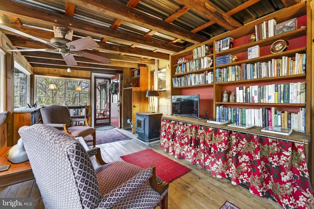 40 Angel Kiss Lane Castleton VA 22716