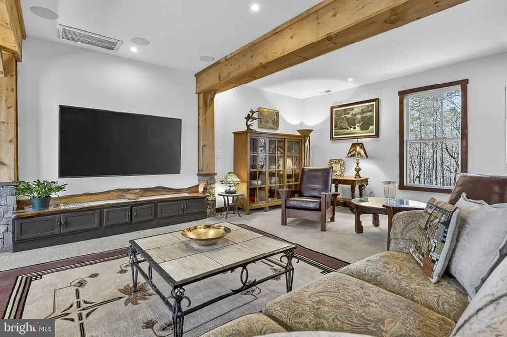 40 Angel Kiss Lane Castleton VA 22716