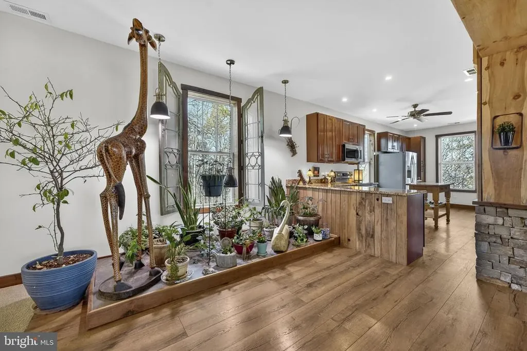 40 Angel Kiss Lane Castleton VA 22716