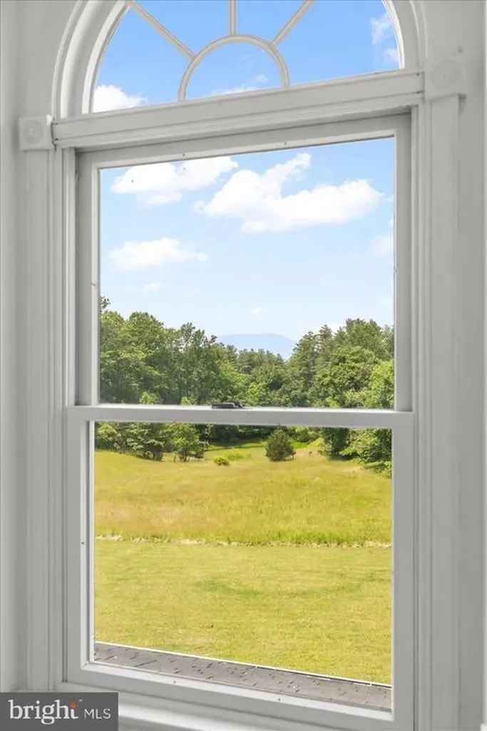 274 Aaron Mountain Road Castleton VA 22716