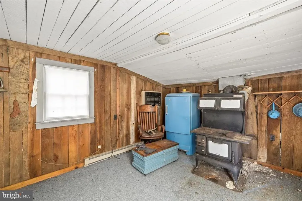 274 Aaron Mountain Road Castleton VA 22716