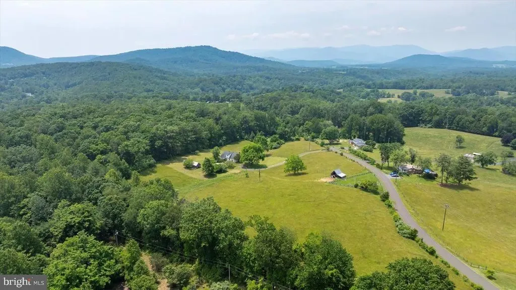 274 Aaron Mountain Road Castleton VA 22716