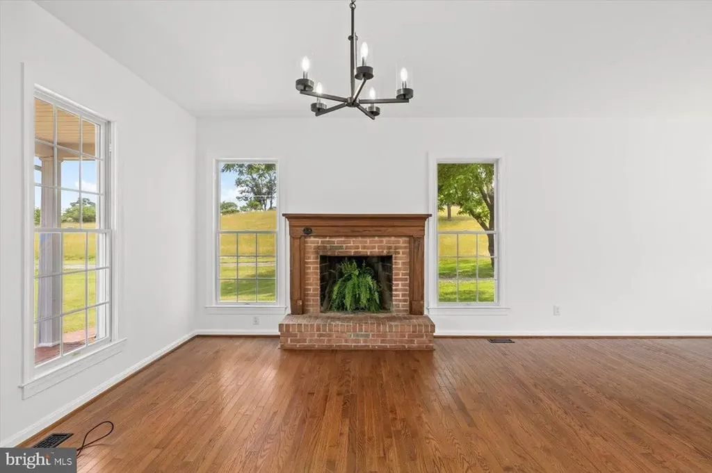 274 Aaron Mountain Road Castleton VA 22716