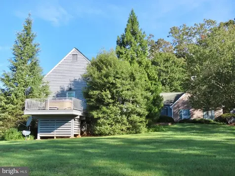 643 Richmond Road Amissville VA 20106
