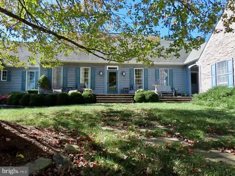 643 Richmond Road Amissville VA 20106