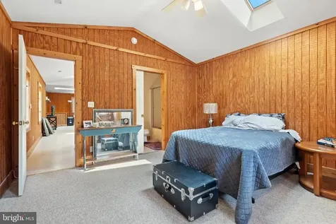11947 Lee Highway Sperryville VA 22740