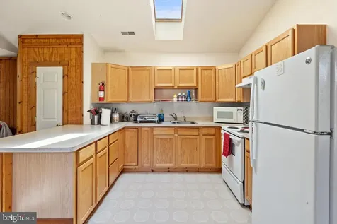 11947 Lee Highway Sperryville VA 22740