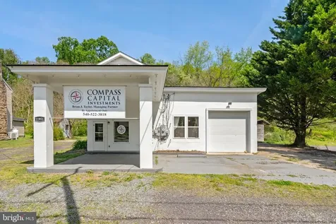 11947 Lee Highway Sperryville VA 22740