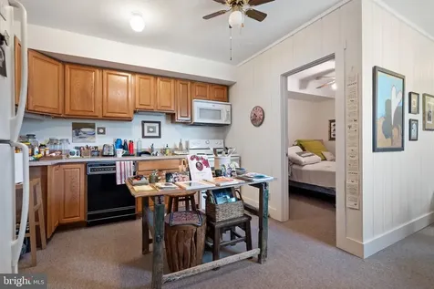 11947 Lee Highway Sperryville VA 22740