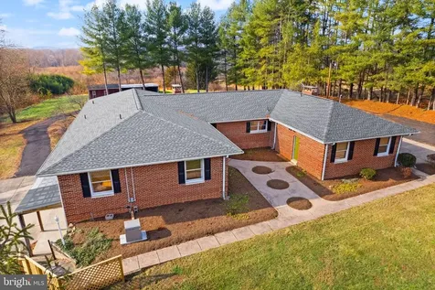 375 Seven Ponds Road Amissville VA 20106