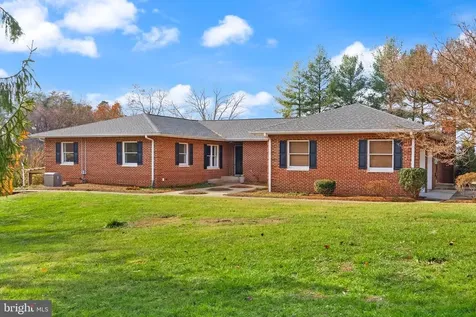 375 Seven Ponds Road Amissville VA 20106