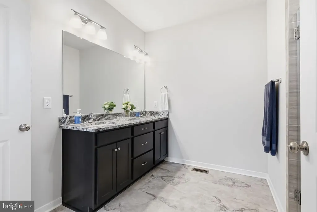 616 Poes Road S Amissville VA 20106