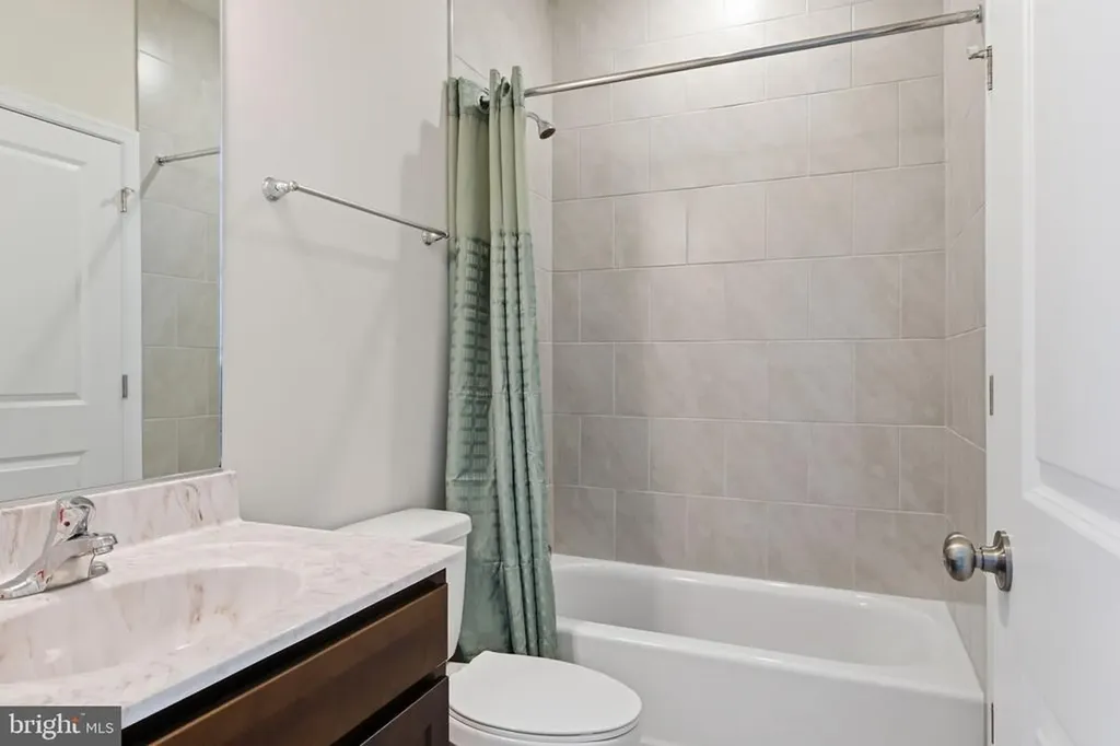 616 Poes Road S Amissville VA 20106