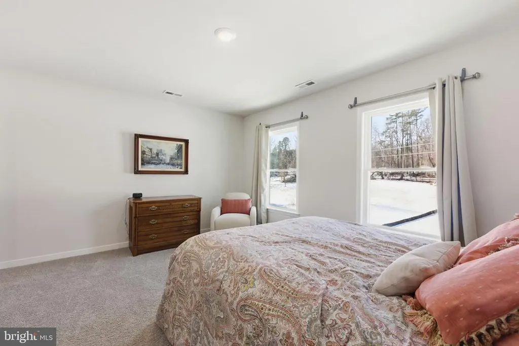 616 Poes Road S Amissville VA 20106