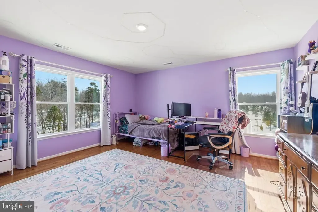 616 Poes Road S Amissville VA 20106