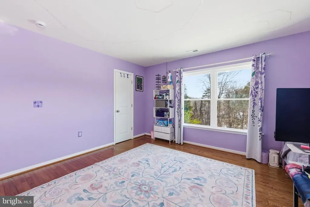 616 Poes Road S Amissville VA 20106