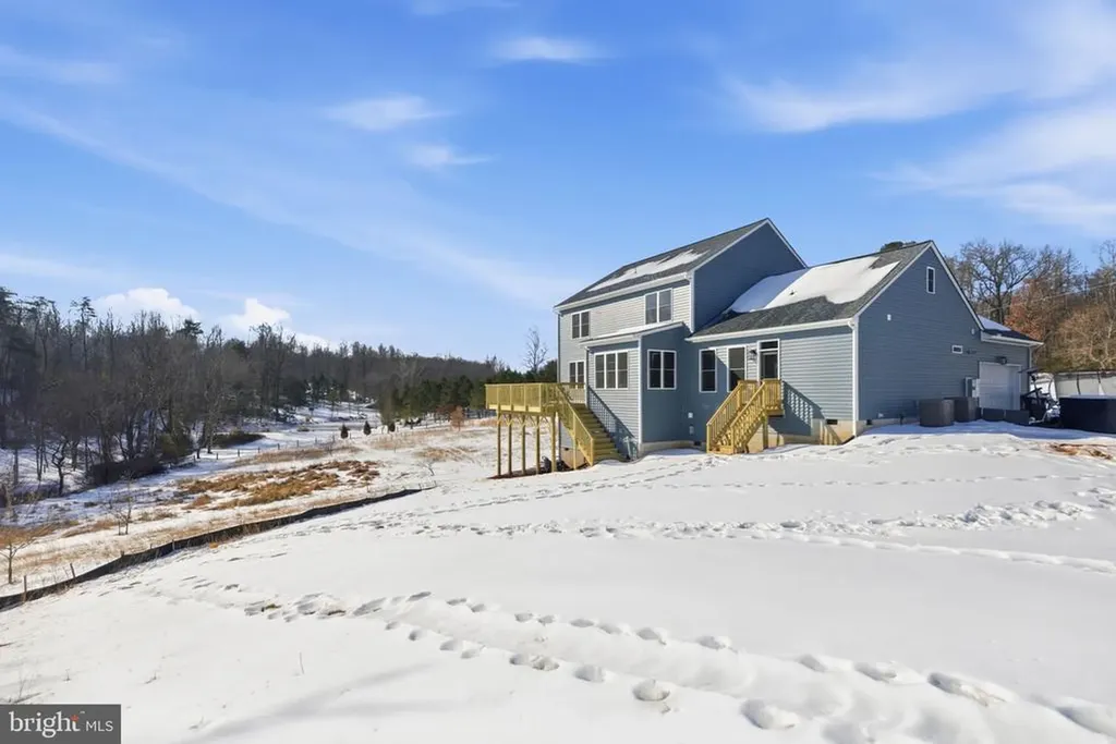 616 Poes Road S Amissville VA 20106