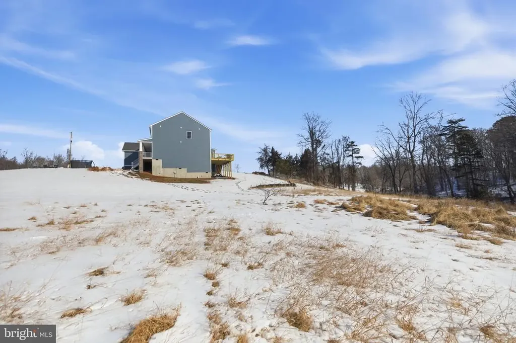 616 Poes Road S Amissville VA 20106