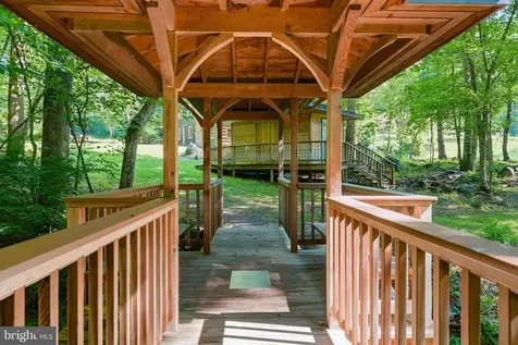 10 Ashby Road Sperryville VA 22740