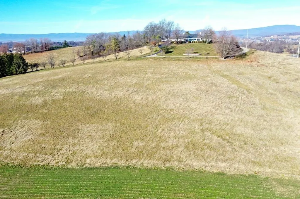 210 Mosby Road W Harrisonburg VA 22801
