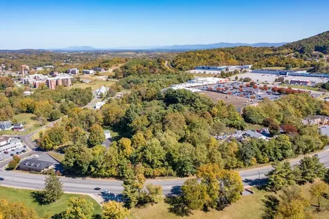 603 Calvert Street Staunton VA 24401