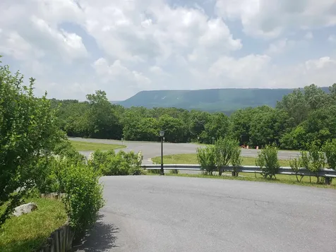 2487/2547 Us Hwy 211 W Luray VA 22835