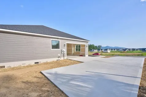 5025 Boxer Loop Mcgaheysville VA 22840