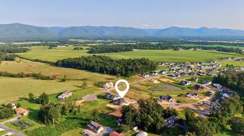5025 Boxer Loop Mcgaheysville VA 22840