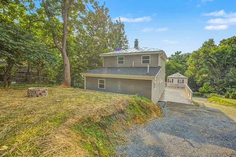 427 Montgomery Avenue Staunton VA 24401