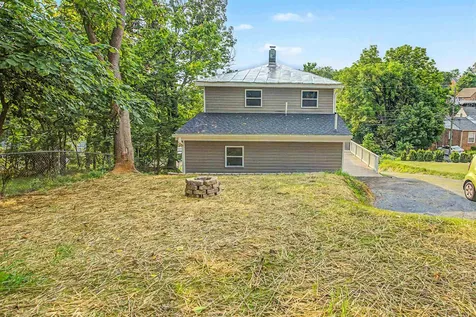 427 Montgomery Avenue Staunton VA 24401