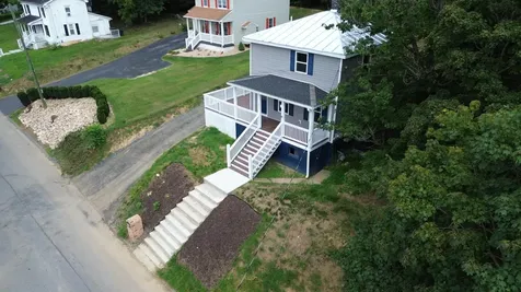 427 Montgomery Avenue Staunton VA 24401