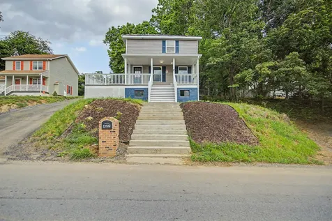 427 Montgomery Avenue Staunton VA 24401