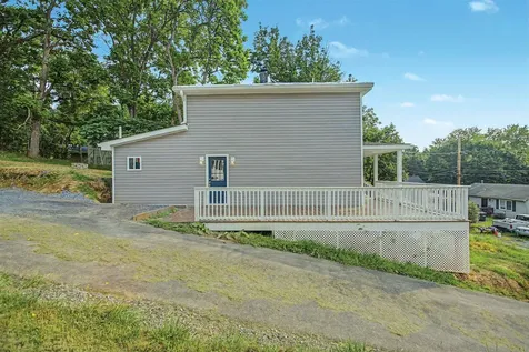 427 Montgomery Avenue Staunton VA 24401