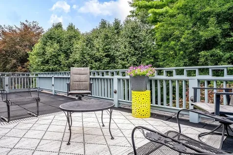 231 Divot Drive Harrisonburg VA 22802