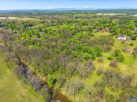 18 Providence Lane Waynesboro VA 22980