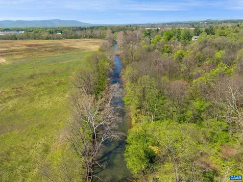 18 Providence Lane Waynesboro VA 22980