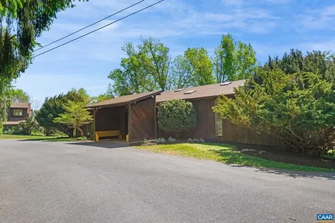 18 Providence Lane Waynesboro VA 22980
