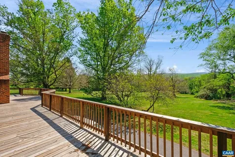 18 Providence Lane Waynesboro VA 22980