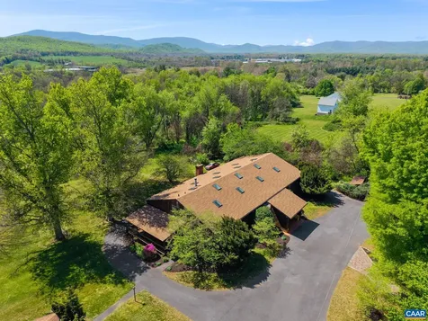 18 Providence Lane Waynesboro VA 22980