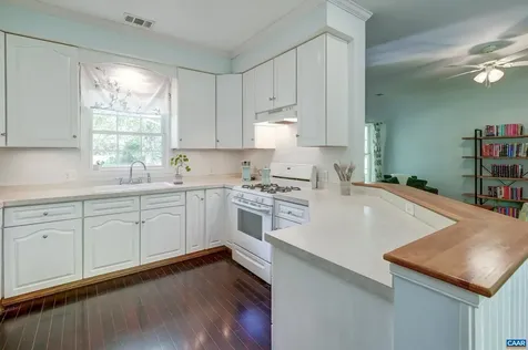 180 Lynx Farm Lane Charlottesville VA 22903