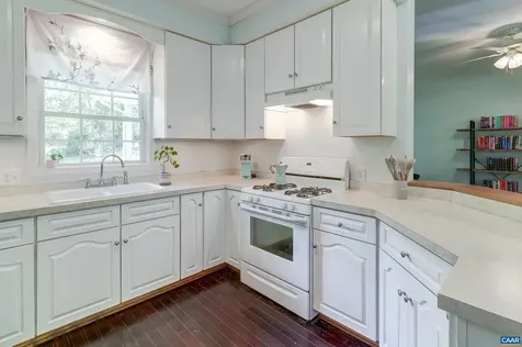 180 Lynx Farm Lane Charlottesville VA 22903