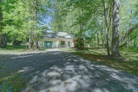 180 Lynx Farm Lane Charlottesville VA 22903