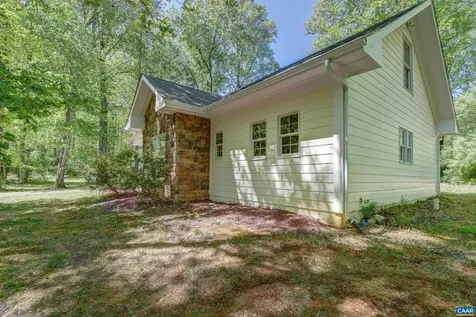180 Lynx Farm Lane Charlottesville VA 22903