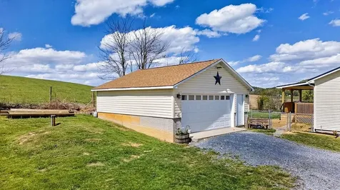 2099 Mountain Valley Road Keezletown VA 22832