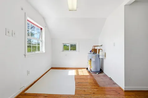 1533 Lee Highway Verona VA 24482