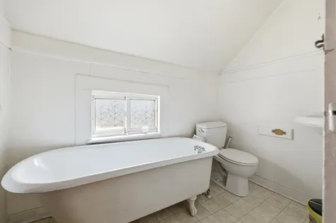 1533 Lee Highway Verona VA 24482