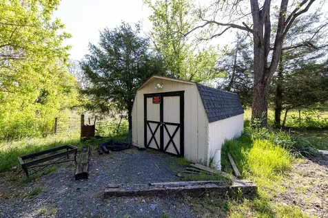 1533 Lee Highway Verona VA 24482