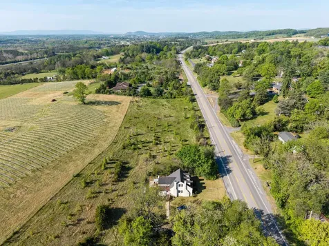 1533 Lee Highway Verona VA 24482