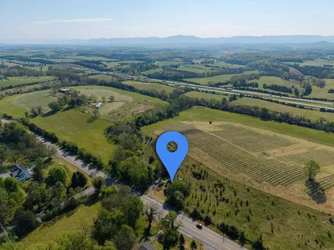 1533 Lee Highway Verona VA 24482