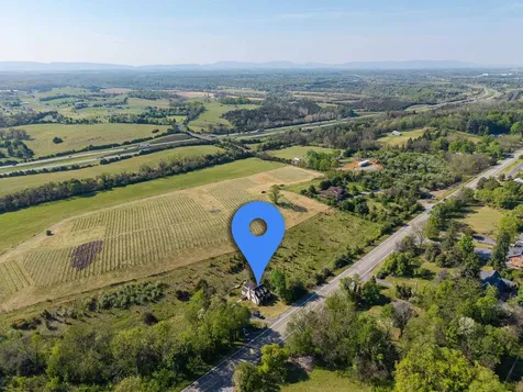 1533 Lee Highway Verona VA 24482